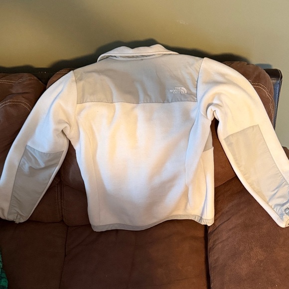 North Face Denali Women’s White/Grey Polartec Fleece Jacket - Picture 4 of 7